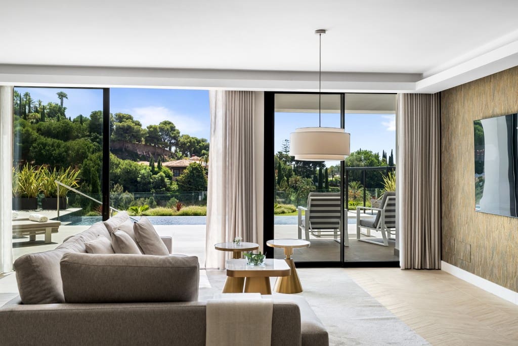 6 soverom Villa til salgs i Benahavis med svømmebasseng garasje - € 7 995 000 (Ref: 9371665)