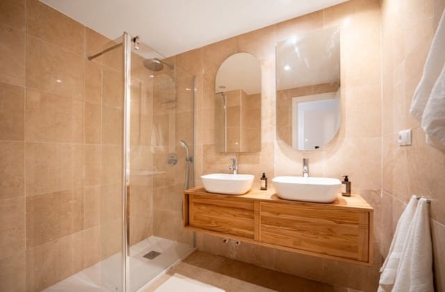 Apartamento de 3 habitaciones en Marbella en venta con piscina garaje - 525.000 € (Ref: 9378667)