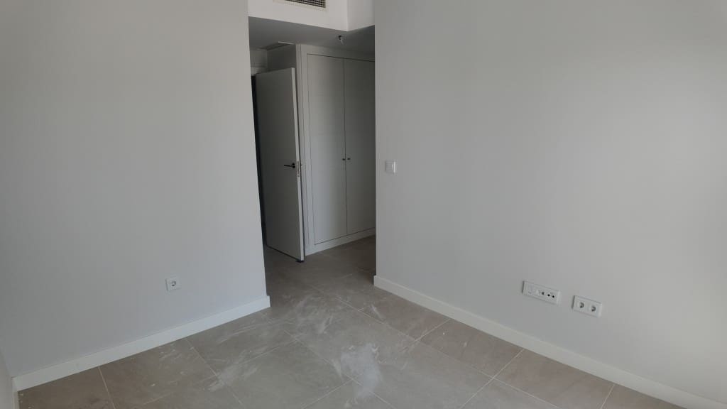 3 chambre Penthouse à vendre à Estepona avec piscine - 549 000 € (Ref: 9400317)