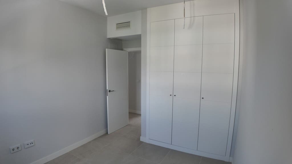 3 chambre Penthouse à vendre à Estepona avec piscine - 549 000 € (Ref: 9400317)