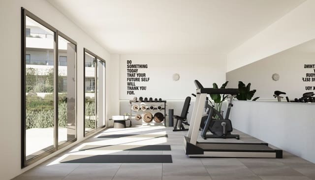 3 chambre Penthouse à vendre à Estepona avec piscine - 549 000 € (Ref: 9400317)