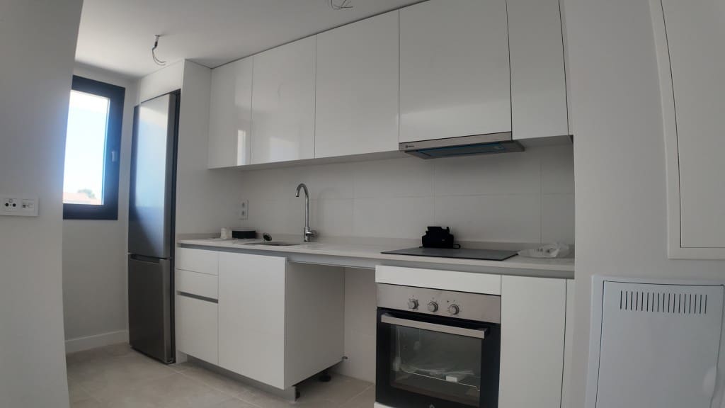 3 chambre Penthouse à vendre à Estepona avec piscine - 549 000 € (Ref: 9400317)