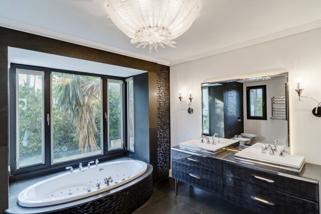 6 chambre Villa/Maison à vendre à Golden Mile avec piscine garage - 3 150 000 € (Ref: 9400318)