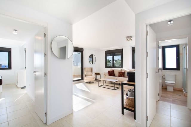 2 soverom Penthouse til salgs i Selwo, Estepona med svømmebasseng garasje - € 495 000 (Ref: 9400325)