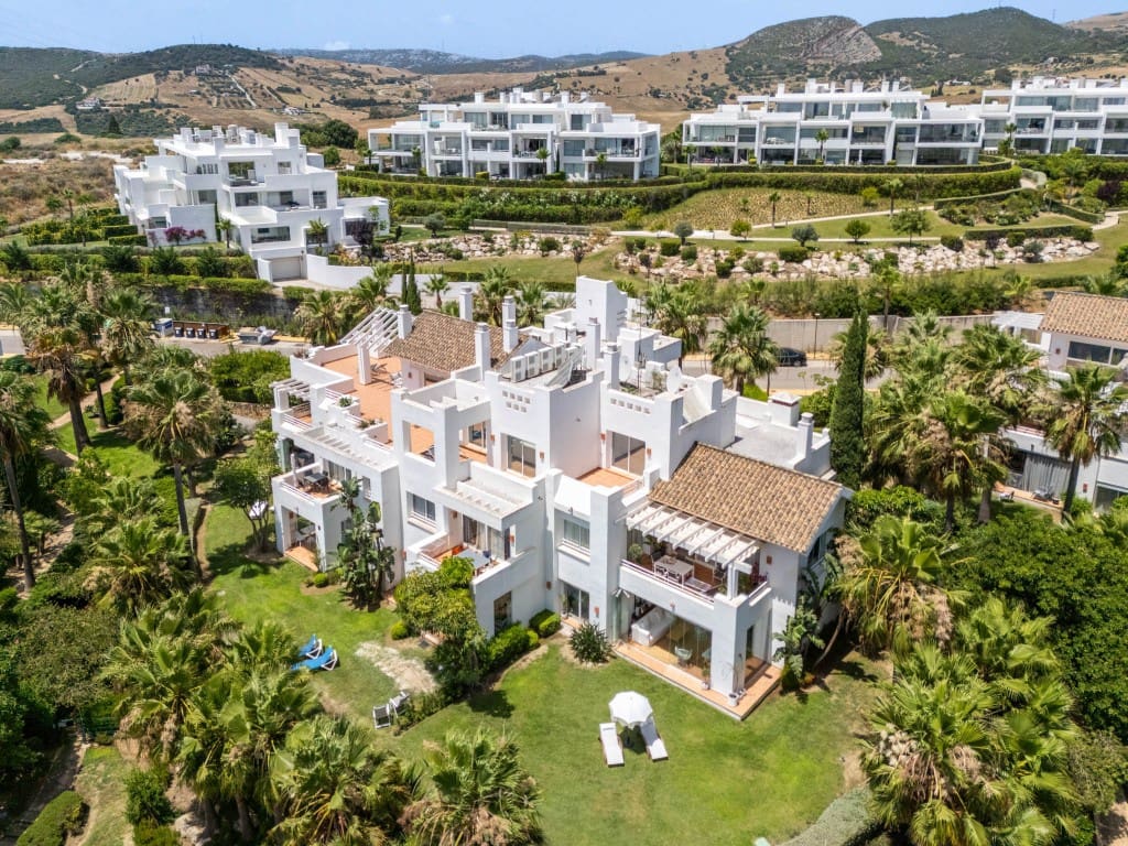 3 chambre Appartement à vendre à Casares avec piscine - 610 000 € (Ref: 9402834)