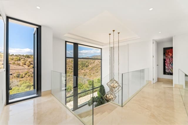 5 soverom Villa til salgs i Golden Mile, Marbella med svømmebasseng garasje - € 4 800 000 (Ref: 9410486)