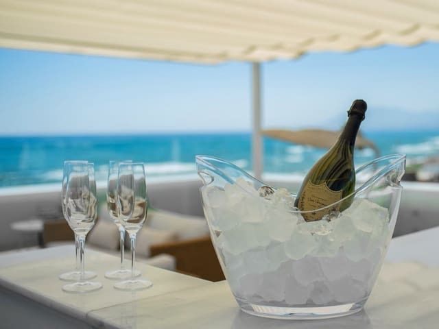 6 bedroom Villa for sale in Marbella with pool garage - € 6,500,000 (Ref: 9432967)