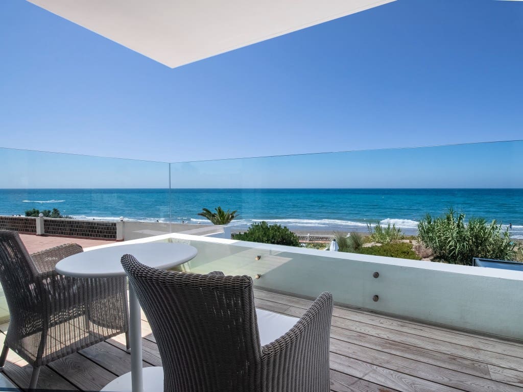 6 bedroom Villa for sale in Marbella with pool garage - € 6,500,000 (Ref: 9432967)