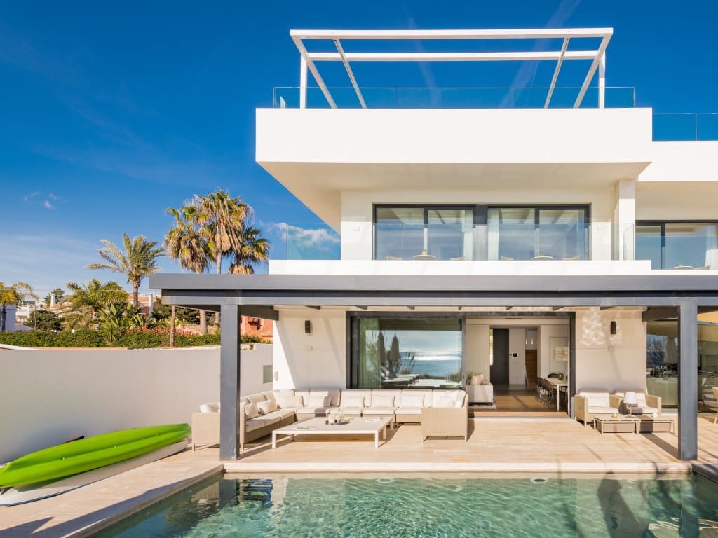 6 bedroom Villa for sale in Marbella with pool garage - € 6,500,000 (Ref: 9432967)