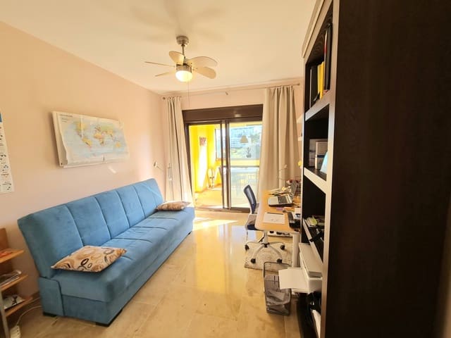 2 chambre Appartement à vendre à La Duquesa / Puerto de la Duquesa, Manilva avec piscine - 319 800 € (Ref: 9436619)