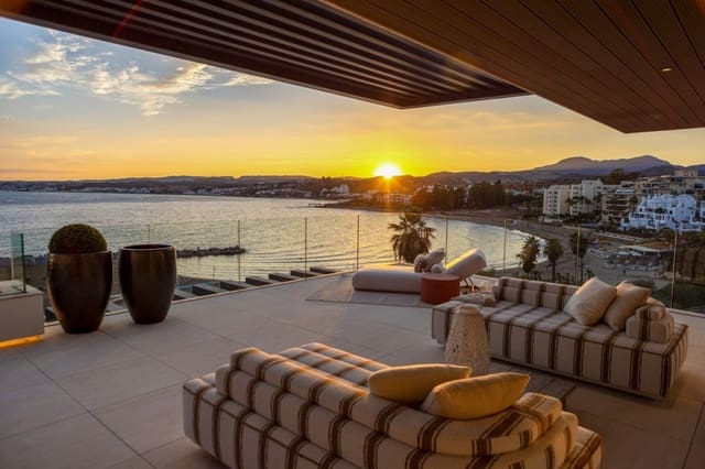 4 makuuhuone Huoneisto myytävänä paikassa Centro, Estepona mukana uima-altaan - 4 385 000 € (Ref: 9439594)