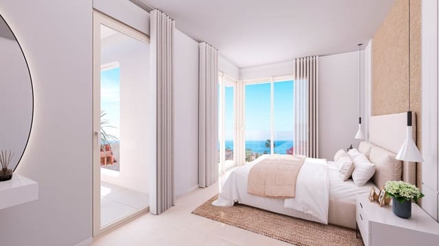 Apartamento de 2 habitaciones en Buenas Noches, Estepona en venta con piscina - 650.000 € (Ref: 9439600)