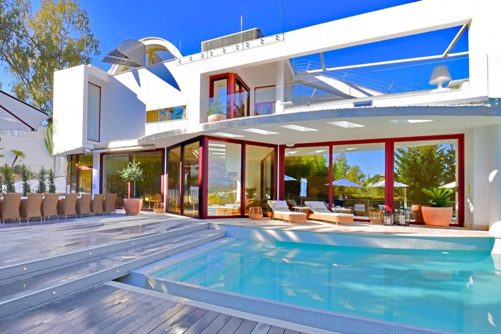 7 bedroom Villa for sale in Nueva Andalucia with pool - € 4,400,000 (Ref: 9439604)