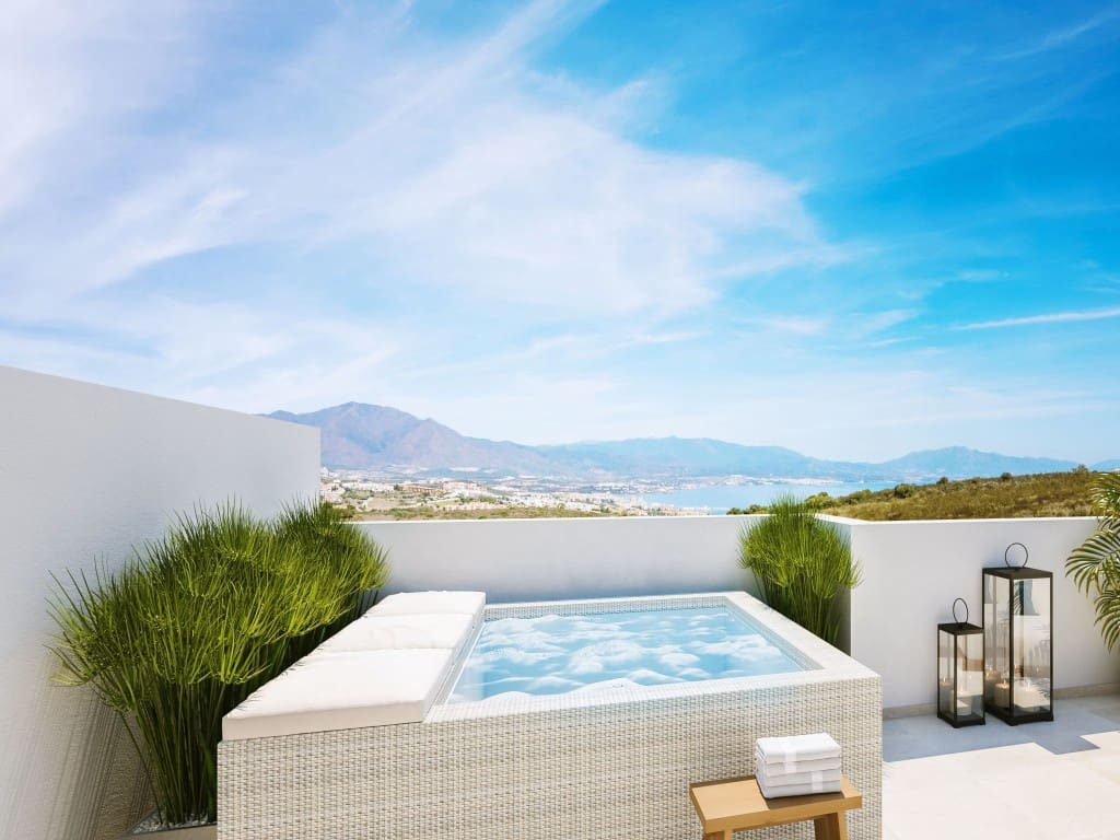 3 bedroom Townhouse for sale in Manilva with pool - € 653,000 (Ref: 9439612)