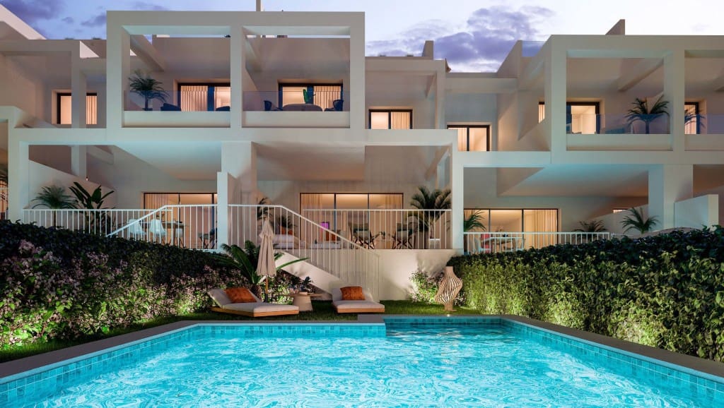 3 bedroom Townhouse for sale in Manilva with pool - € 653,000 (Ref: 9439612)