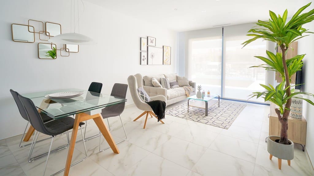 2 makuuhuone Huoneisto myytävänä paikassa New Golden Mile mukana uima-altaan - 540 000 € (Ref: 9523880)