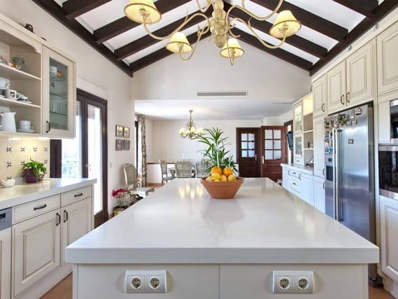 5 slaapkamer Villa te koop in Benahavis met zwembad garage - € 3.995.000 (Ref: 9560812)