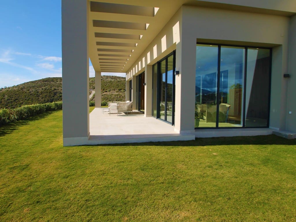 3 slaapkamer Villa te koop in Benahavis met zwembad - € 2.750.000 (Ref: 9560813)