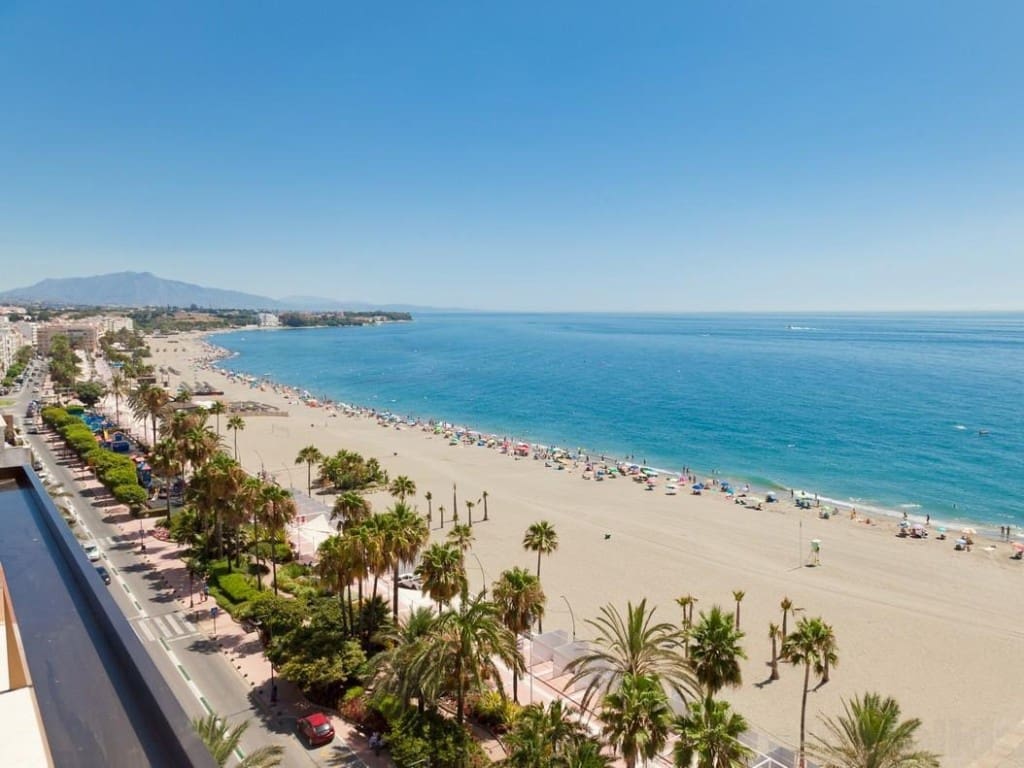 3 soveværelse Lejlighed til salg i New Golden Mile med swimmingpool - € 386.000 (Ref: 9560817)