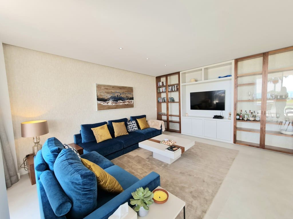 3 bedroom Apartment for sale in Estepona with pool - € 1,160,000 (Ref: 9560826)