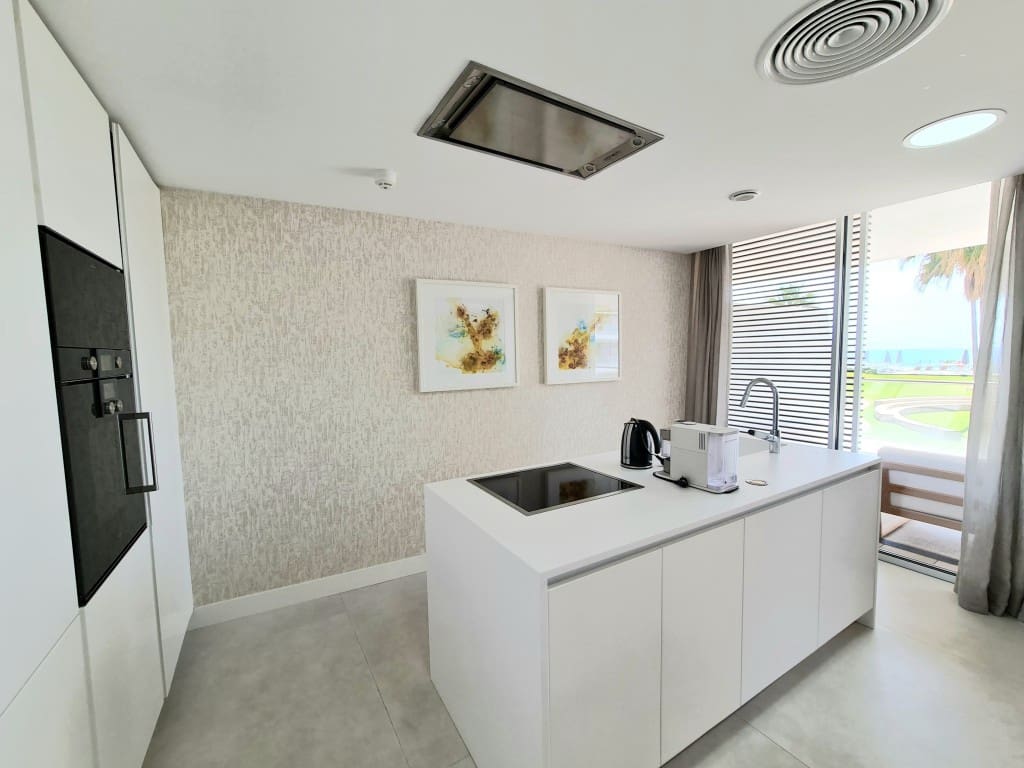 3 bedroom Apartment for sale in Estepona with pool - € 1,160,000 (Ref: 9560826)