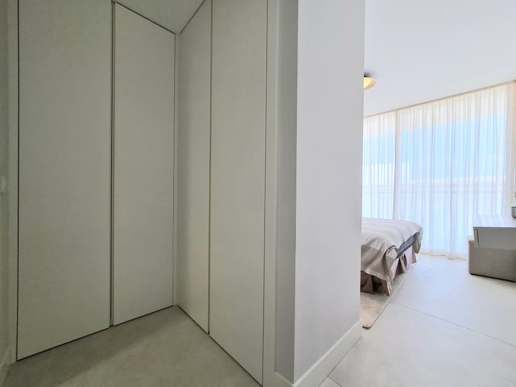 3 bedroom Apartment for sale in Estepona with pool - € 1,160,000 (Ref: 9560826)