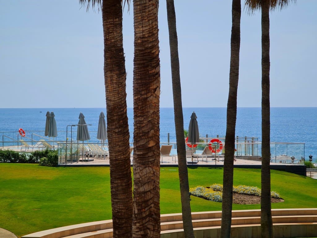 3 bedroom Apartment for sale in Estepona with pool - € 1,160,000 (Ref: 9560826)