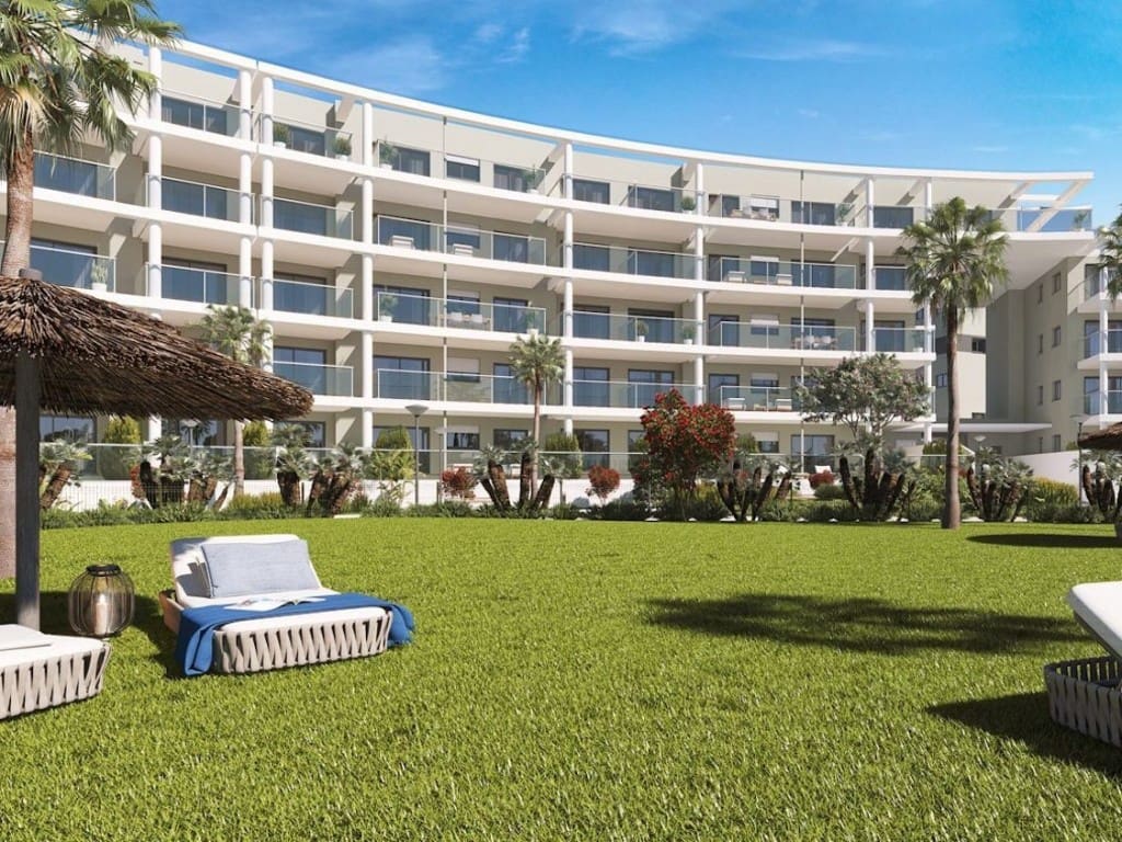 3 soveværelse Penthouse til salg i Manilva med swimmingpool - € 533.500 (Ref: 9560839)