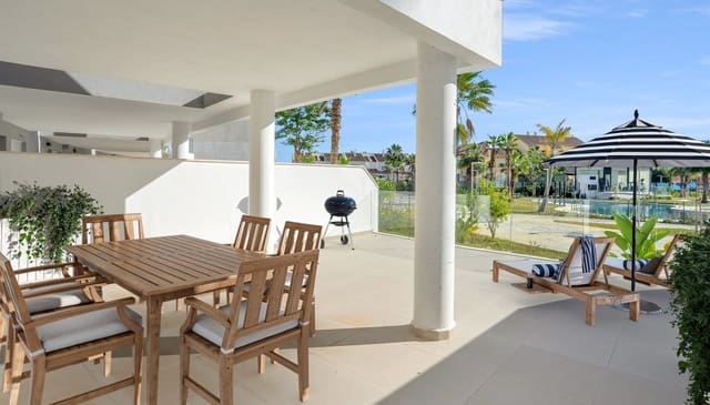 2 slaapkamer Appartement te koop in Manilva met zwembad garage - € 350.000 (Ref: 9580000)