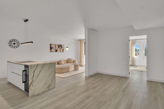 3 soveværelse Lejlighed til salg i Nueva Andalucia, Marbella med swimmingpool - € 695.000 (Ref: 9580001)