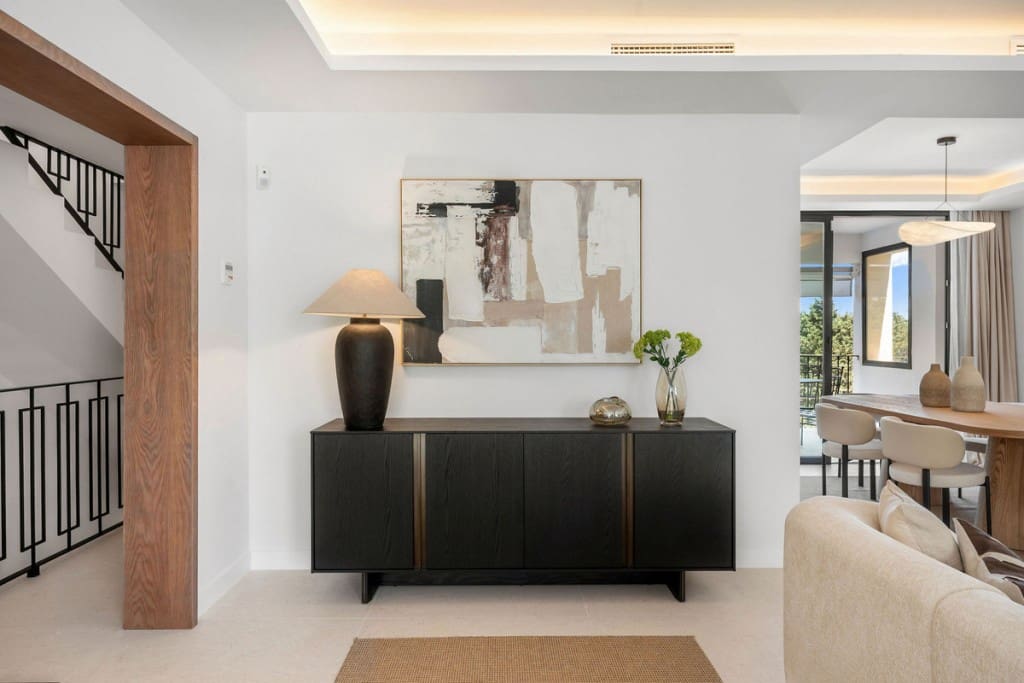 4 soverom Hus til salgs i Nueva Andalucia med svømmebasseng - € 1 850 000 (Ref: 9607141)