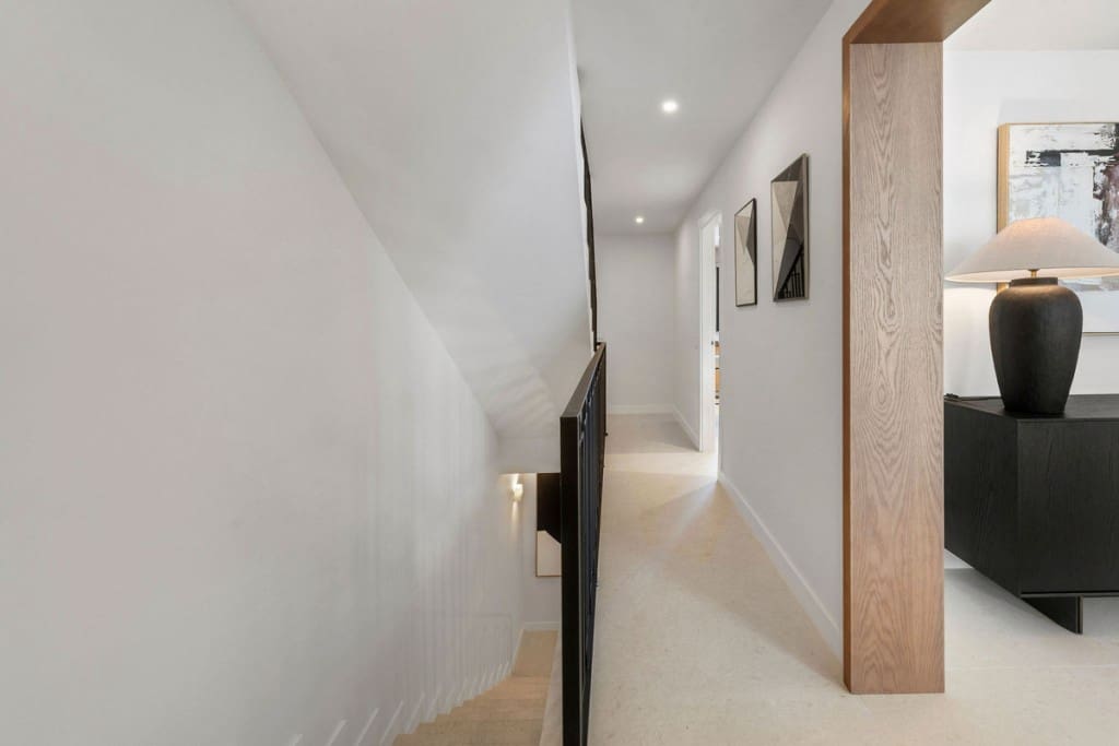 4 soverom Hus til salgs i Nueva Andalucia med svømmebasseng - € 1 850 000 (Ref: 9607141)