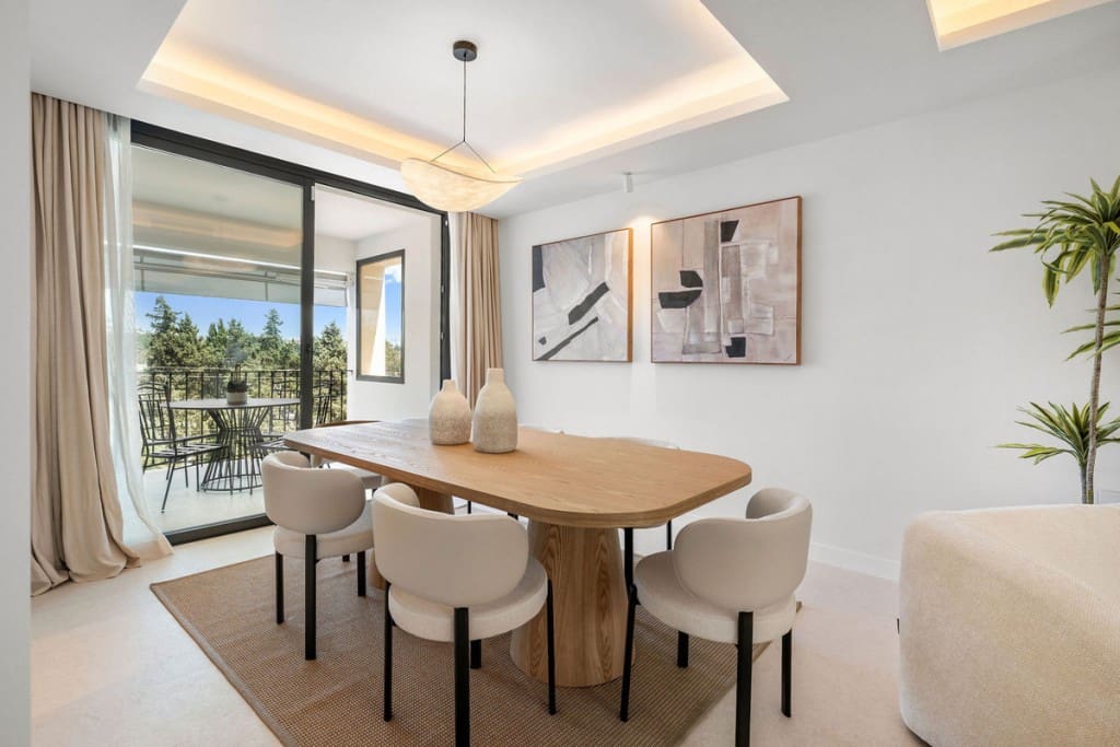 4 soverom Hus til salgs i Nueva Andalucia med svømmebasseng - € 1 850 000 (Ref: 9607141)