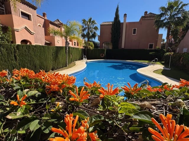 Casa de 4 habitaciones en Estepona en venta con piscina garaje - 665.000 € (Ref: 9633725)
