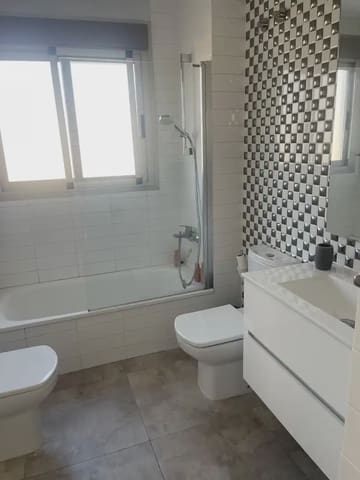 3 quarto Moradia para arrendar em Burriana / Borriana com piscina garagem - 1 500 € (Ref: 10100661)