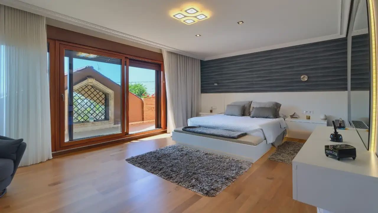 Chalet de 14 habitaciones en Burriana / Borriana en venta con piscina garaje - 1.800.000 € (Ref: 10100665)
