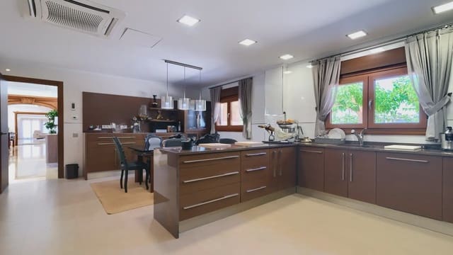 14 soveværelse Villa til salg i Burriana / Borriana med swimmingpool garage - € 1.800.000 (Ref: 10100665)