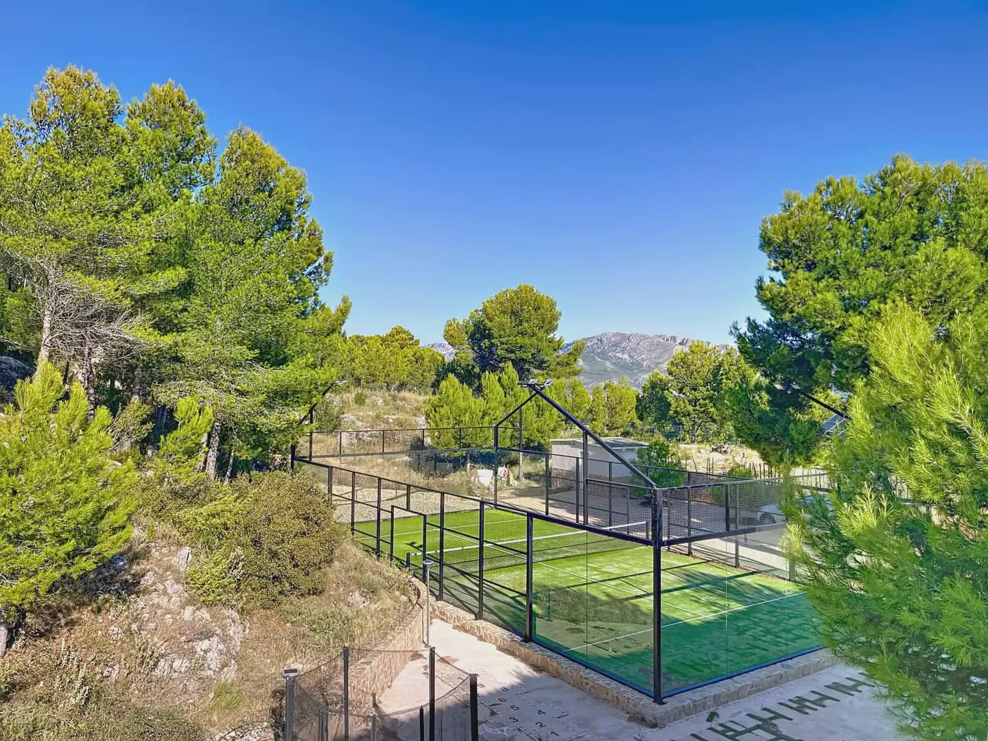 5 soverom Villa til salgs i La Nucia med svømmebasseng garasje - € 2 400 000 (Ref: 10100674)