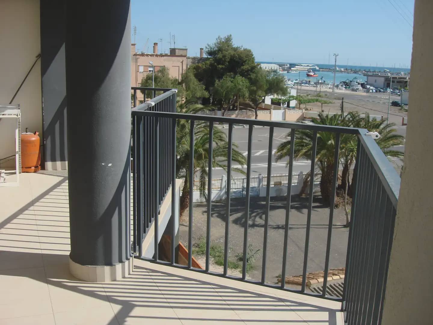 Appartement de Plage de 3 chambres à louer à Burriana / Borriana - 1 500 € (Ref: 10100678)