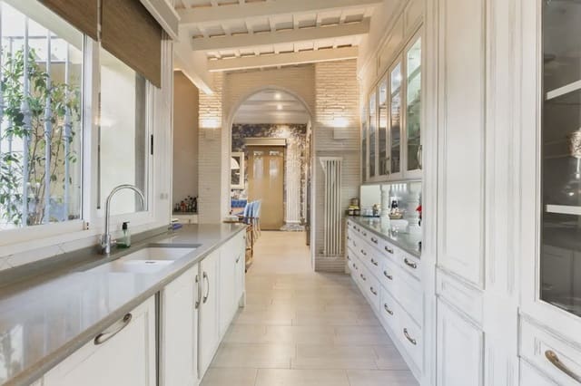 5 sypialnia Willa na sprzedaż w Burriana / Borriana z basenem - 950 000 € (Ref: 10100679)