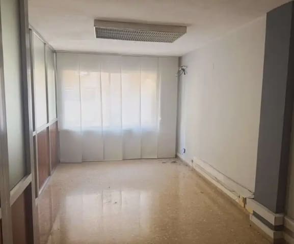 Commercieel te koop in Centro, Castelló de la Plana - € 125.000 (Ref: 10100680)