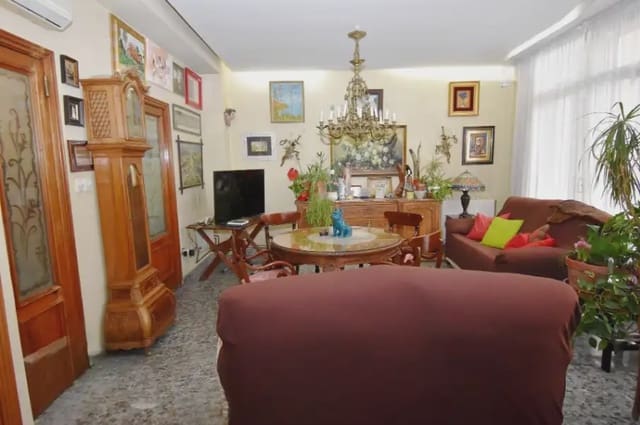 6 Zimmer Haus zu verkaufen in Burriana / Borriana - 300.000 € (Ref: 10100683)