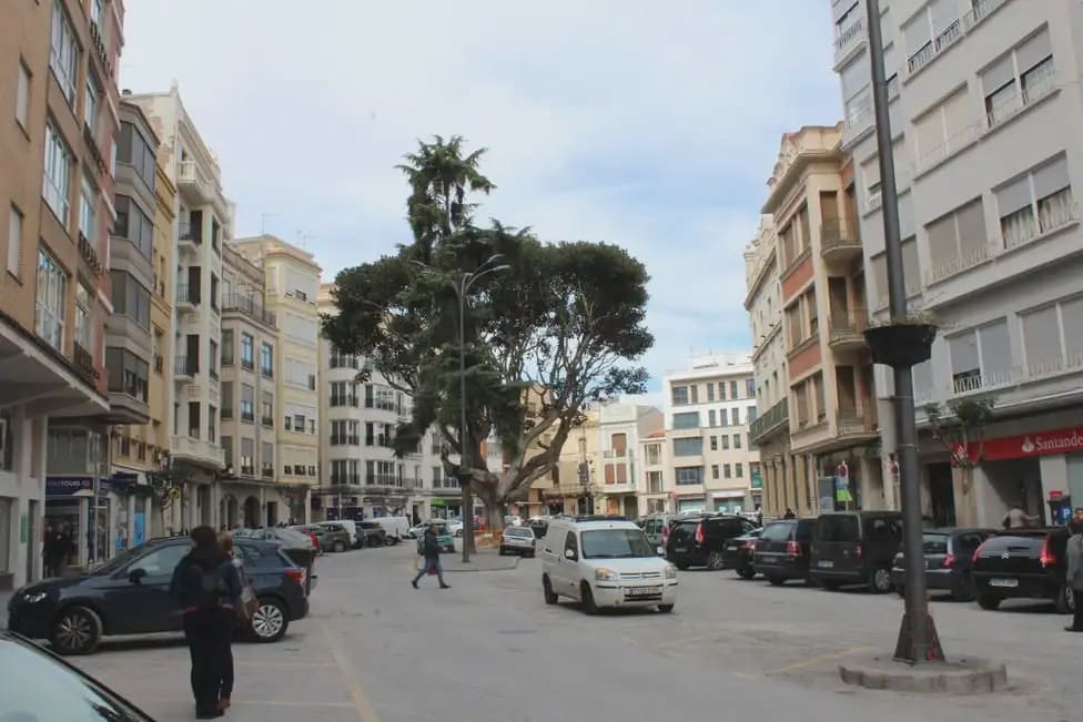 Commerciale da affittare in Burriana / Borriana - 1.000 € (Rif: 10100690)