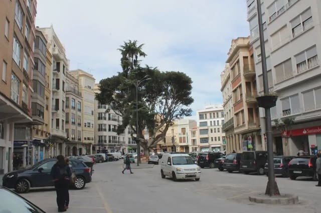 Commerciale da affittare in Burriana / Borriana - 1.000 € (Rif: 10100690)