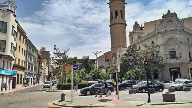 Commerciale da affittare in Burriana / Borriana - 1.000 € (Rif: 10100690)