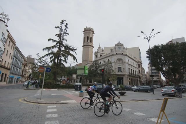 Commerciale da affittare in Burriana / Borriana - 1.000 € (Rif: 10100690)