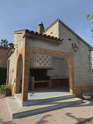 4 slaapkamer Villa te koop in Burriana / Borriana met zwembad garage - € 700.000 (Ref: 10100709)