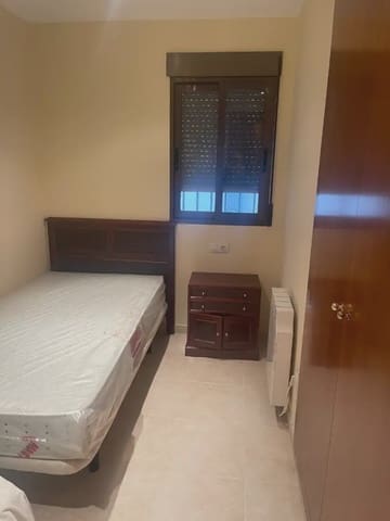 Appartement de 4 chambres à louer à Burriana / Borriana - 800 € (Ref: 10100720)