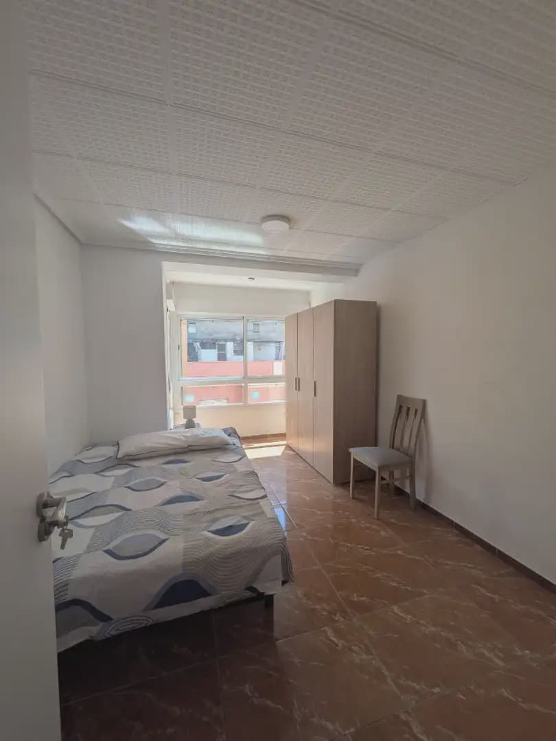 Piso de 5 habitaciones en Burriana / Borriana en venta - 130.000 € (Ref: 10100722)