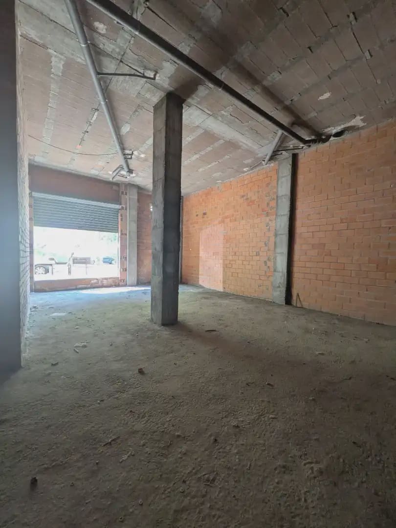 Kommersiell til salgs i Castello de la Plana - € 150 000 (Ref: 10100723)